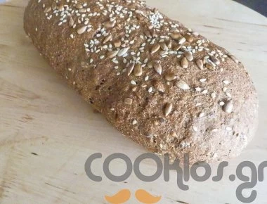 Η συνταγή της ημέρας: Ψωμί ολικής άλεσης πολύσπορο